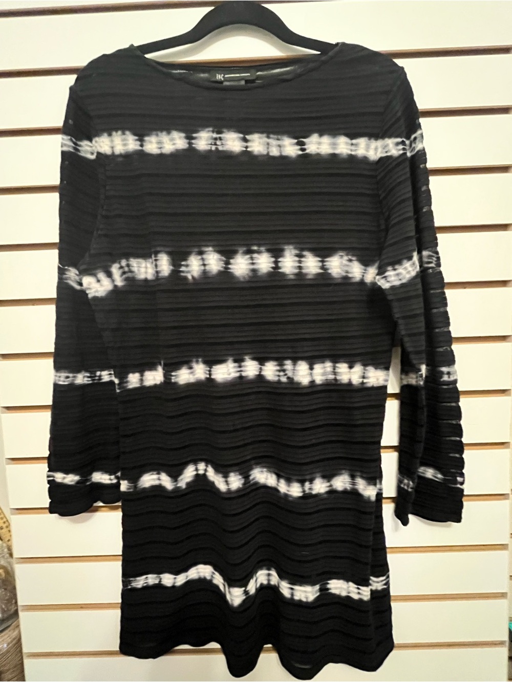 🧡 3/$15 INC International Concepts Black and White Striped Knit Dress
